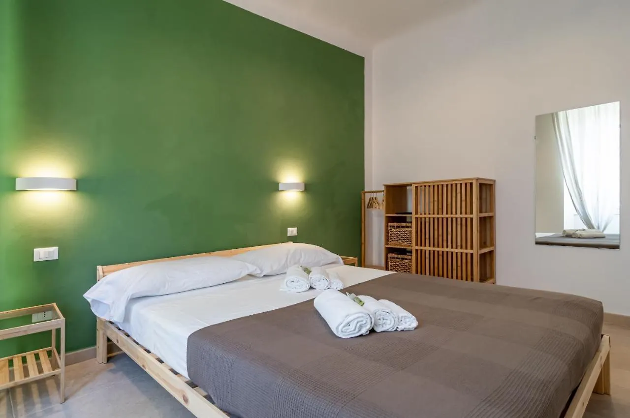 Lovely Oasi Apartment X7 - Near Central Station La Spezia 0*,  Italy