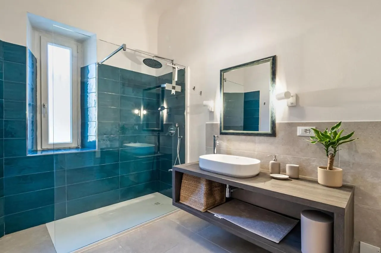 Lovely Oasi Apartment X7 - Near Central Station La Spezia Italy