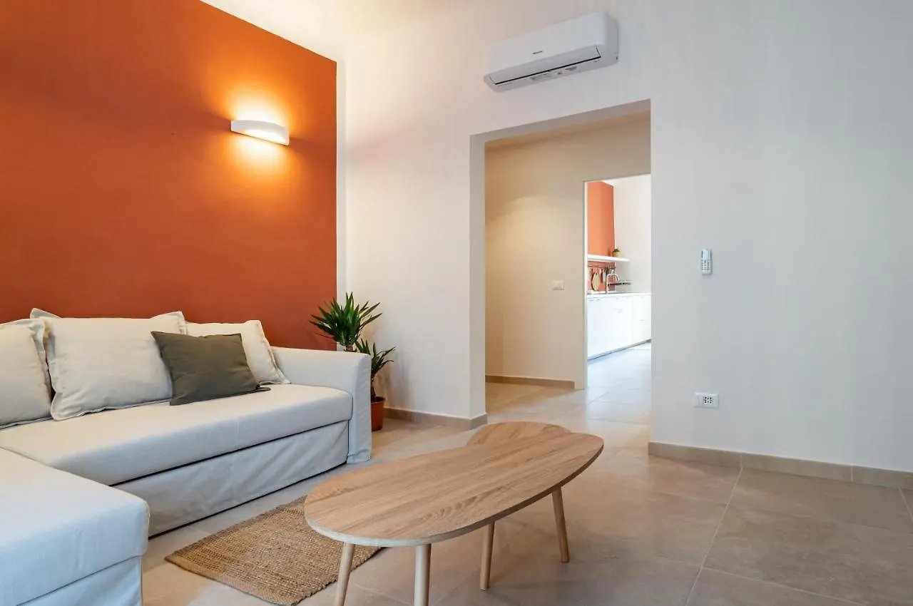 Lovely Oasi Apartment X7 - Near Central Station La Spezia