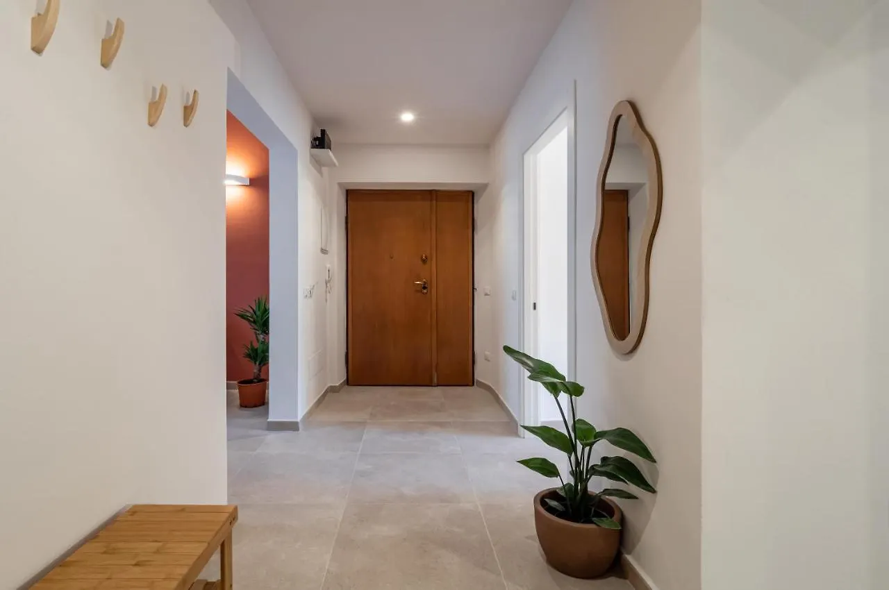 Lovely Oasi Apartment X7 - Near Central Station La Spezia 0*,